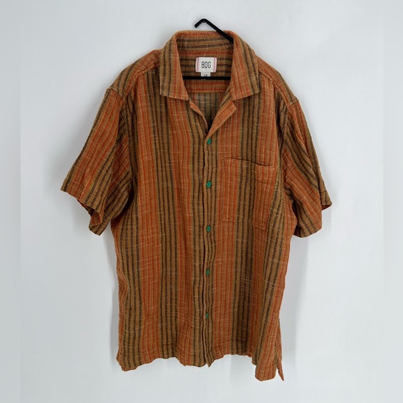 BDG Men’s Eli Striped Camp Collar Short Sleeve Button Down Shirt In Brown Multi - Picture 2 of 8